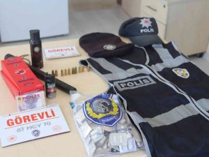 Sahte Polis, Gerçek Polise Yakalandı