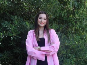 İ̇ngiltere’nin ‘Elif’ Yarışı