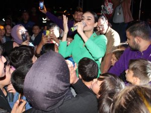 Dede Korkut Şöleninde Elif Buse Doğan Rüzgarı Esti