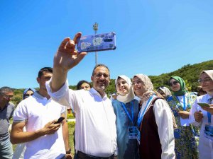 Bakan Kasapoğlu’ndan Genç Hekimler Kampına Ziyaret