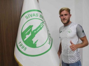 Emre Adiloğlu Sivas Belediyespor’da