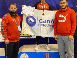 Canikli Sporcu Avrupa Şampiyonasında