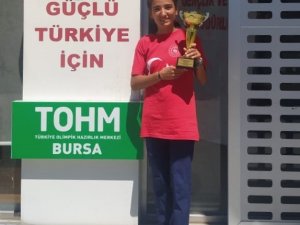 Balkan Maraton Koşusu’nda Milli Takım Adına İ̇zmit Belediyesporlu Dilan Koşacak