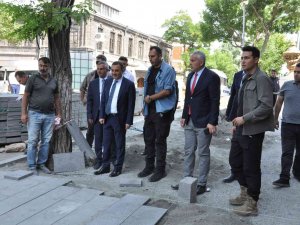 Belediye Alt Yapı Ve Üst Yapı Çalışmalarına Hız Verdi