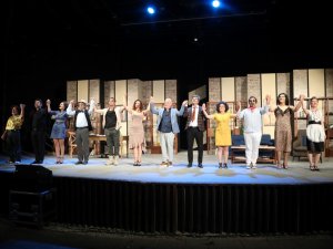 “Yalancı Aranıyor” Oyununun Galası Yapıldı