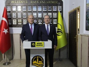 Mhp Genel Başkan Yardımcısı Durmaz Başkan Pekmezci’yi Ziyaret Etti