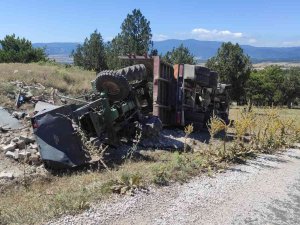 Domaniç’te Freni Boşalan Kamyondan Atlayan 1 Kişi Öldü, 1 Kişi Yaralandı