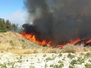 Manisa Büyükşehir İ̇tfaiyesi Gördes Yangını İçin Seferber Oldu