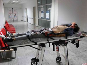 Aksaray’da 2 Kişi Sokak Ortasında Silahla Vurularak Yaralandı