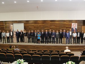 “Dede Korkut’un Manevi Mirasında Türk Dünyası” Konulu Sempozyum Gerçekleşti