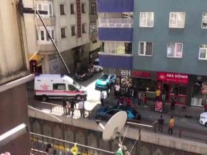 Direksiyonda Sara Krizi Geçiren Adamın Yardımına Vatandaşlar Koştu