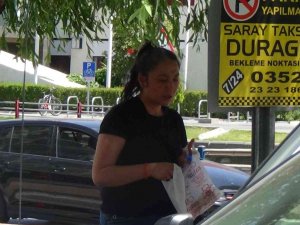 İ̇ntihar Edeceğini Söyledi, Çocuklarını Güvenlik Görevlilerine Bıraktı