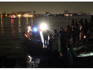 Nil Nehrinde İki Gemi Çarpıştı: 15 Ölü