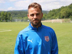 Pendikspor’un Tecrübeli Kaptanı Erdem Özgenç, Yeni Şampiyonluklar İçin Çalışıyor