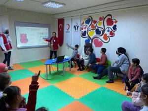 Çocuklar Afetlere Hazırlığı Öğreniyor