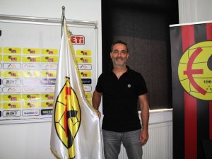 Es-es’in Yeni Hocası Cüneyt Biçer İmzayı Attı