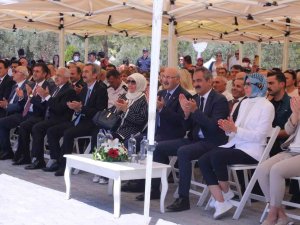 Bakan Özer, Köy Yaşam Merkezi Açtı