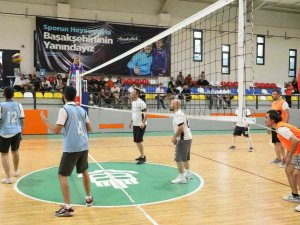 Başakşehir’de Voleybol Turnuvası Heyecanı Başladı