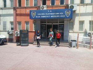 Manisa’da Fuhuş Operasyonu: Kırgız Uyruklu 2 Kadın Sınır Dışı Edildi