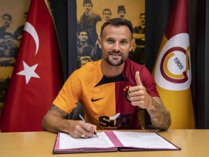 Seferovic: “Galatasaray’a Geldiğim İçin Çok Mutlu Ve Gururlu Hissediyorum”
