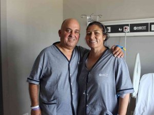 Kanseri Yenen Kadın Eşinin Böbreğiyle De Diyalizden Kurtuldu