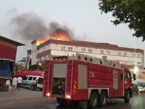 Yangını Görüntüleyip Söndürülmesi İçin Dua Etti