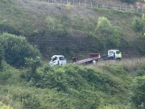 İ̇stanbul’da Feci Kaza: Panelvan Araç Uçurumdan Aşağıya Uçtu