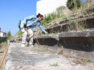 Roma Döneminden Kalan Stadyum Gün Yüzüne Çıkarılıyor