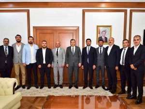 Yeni Malatyaspor Başkanı Hacı Ahmet Yaman’dan, Vali Şahin’e Ziyaret