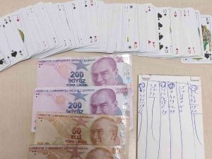 Kumar Oynayan 7 Kişiye 12 Bin 733 Tl Ceza