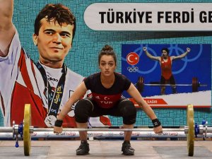 Türkiye Ferdi Gençler Ve U23 Halter Şampiyonası, Van’da Başladı
