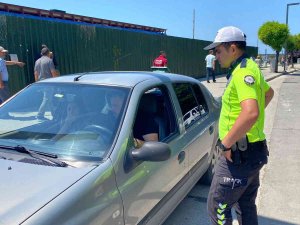 Araçları Tek Tek Sorguladılar, Kurallara Uymayanlara Cezai İşlem Uyguladılar