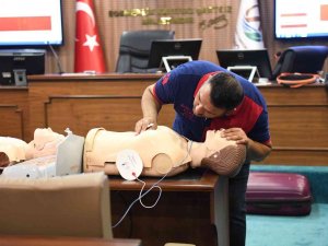 Belediye Personellerine İlk Yardım Eğitimi Verildi