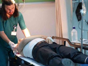 Anahtarı Unuttuğu Evine Girmek İçin Duvara Tırmanan Şahıs Ölümden Döndü