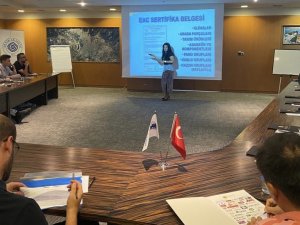 Deni̇b Akademi’den Bilgilendirme Toplantısı