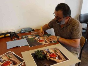 Arkadaşlarını Örnek Alarak Başladığı Rölyef Sanatında İkinci Sergisini Açtı