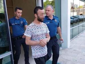 Bıçaklı Yaralama Ve Gasp Şüphelisi Tutuklandı