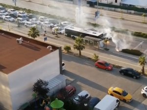 Ambulansa Yol Vermeyen Sürücü Trafikten Men Edildi