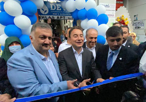 DEVA Partisi Genel Başkanı Babacan, Rize'de parti binasının açılışını gerçekleştirdi