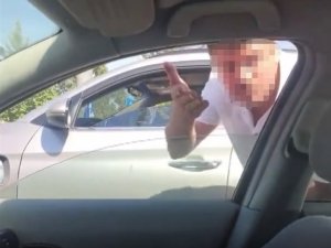 Trafikte Dehşet Saçan Saldırgan Sürücü Tutuklandı
