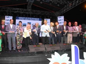 Bakan Kasapoğlu Gençlik Ve Tarım Kampı’nın Açılışını Yaptı