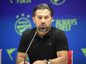 İ̇lhan Palut: “İ̇lk Bölümünü Ciddi Bir Avantajla Bitirmiş Olduk”