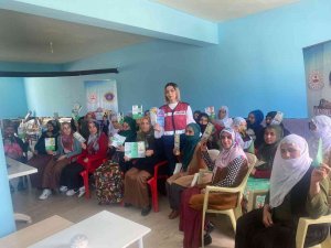 Elazığ’da ‘En İ̇yi Narkotik Polisi Anne’ Projesi