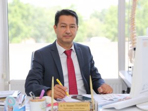 Bel Kayması Sosyal Hayatı Olumsuz Yönde Etkiliyor