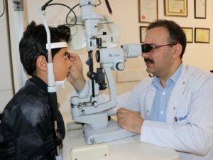 Urartu Göz’de ‘Keratokonus’ Hastalığı Crosslink Yöntemiyle Tedavi Ediliyor
