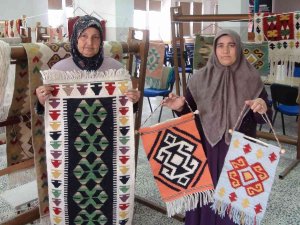 Unutulmaya Yüz Tutmuş Dokumacılık, Yozgatlı Kadınların Elinde Hayat Buluyor