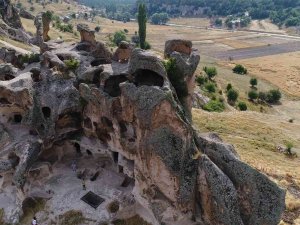 Anadolu Üniversitesi Öncülüğünde Yazılıkaya’da Arkeolojik Kazılar 71 Yıl Sonra Yeniden Başlıyor