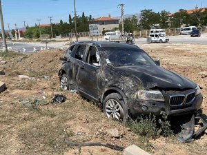 Gurbetçilerin Kullandığı Otomobiller Çarpıştı, 3 Kişi Yaralandı