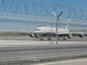 Rusya Savunma Bakanı Sergey Şoygu Ve Beraberindeki Heyet, Tahıl Sevkiyatı Anlaşmasına İmza Atmak İçin İ̇stanbul’a Geldi. Rus Heyeti Taşıyan Uçak İ̇stanbul Havalimanı’na İndi.