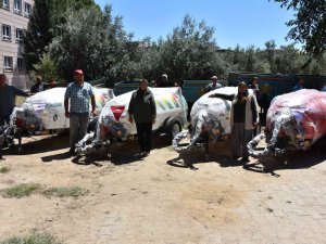 Üreticiler Yüzde 50 Hibe Destekli Tarım Makine Ve Ekipmanlarını Aldı